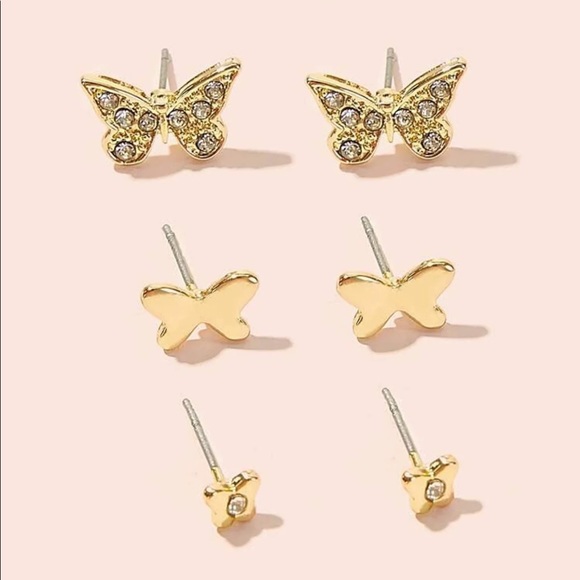 3/$30 💛 Butterfly Stud Earrings - Picture 2 of 3